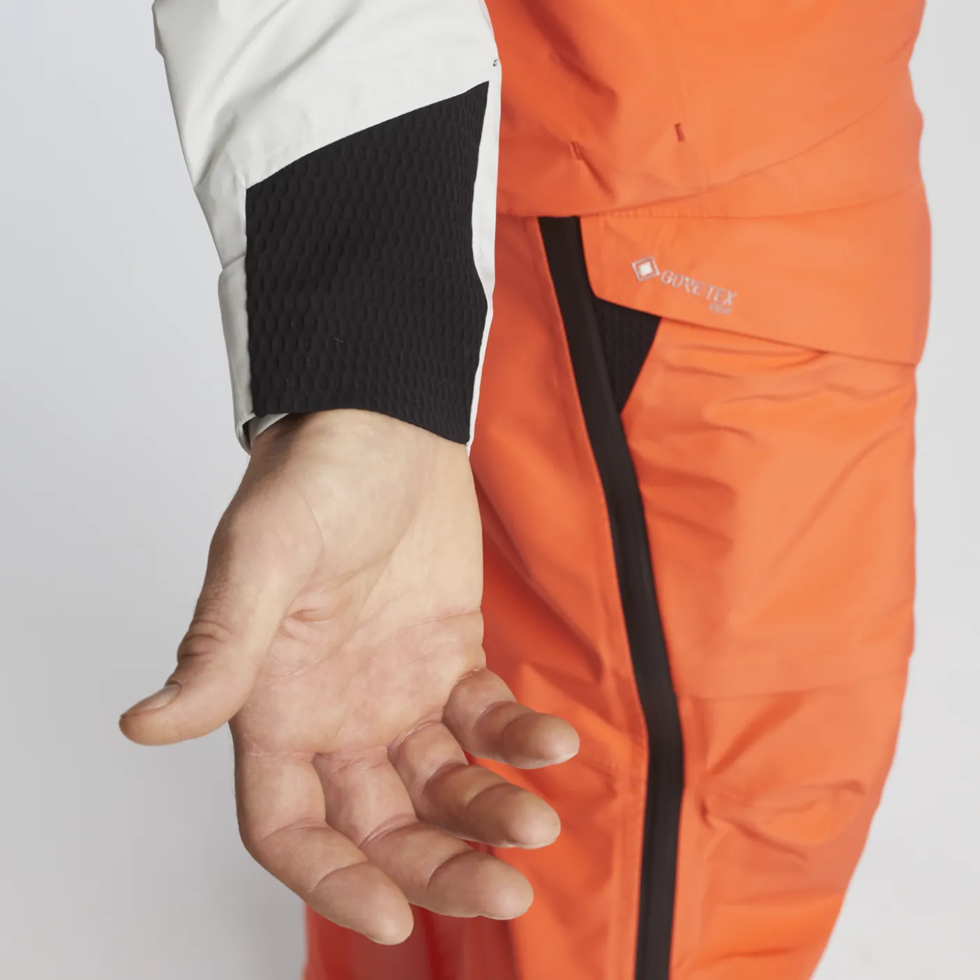 CLIFF JACKET
