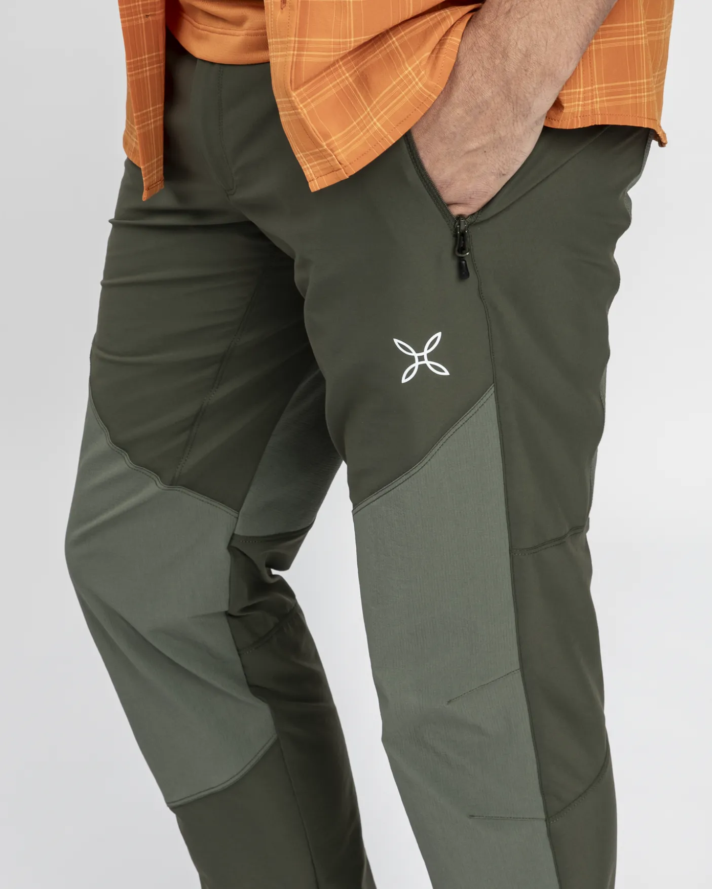 MOUNTAIN TREK PANTS