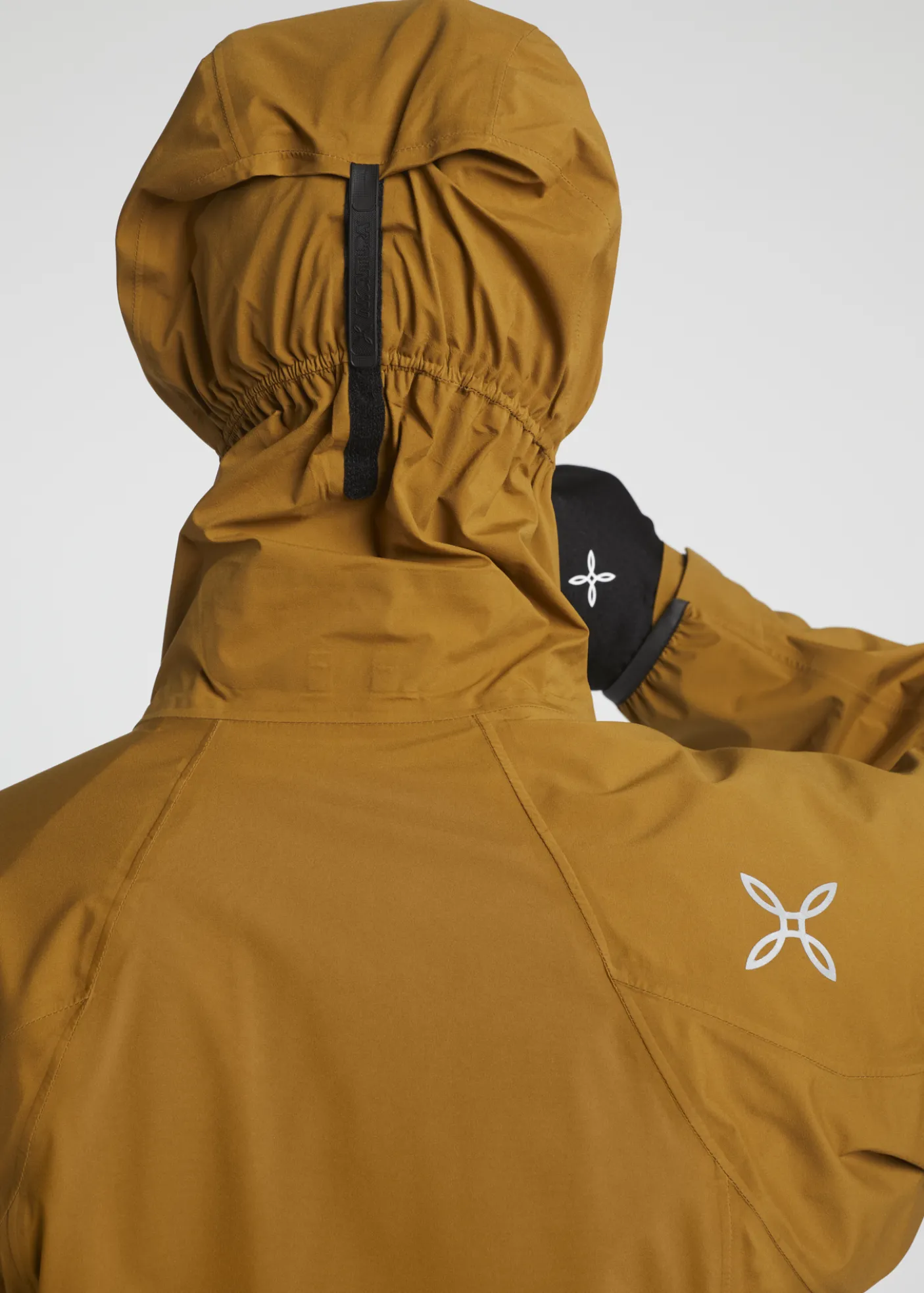 REACTIVE JACKET