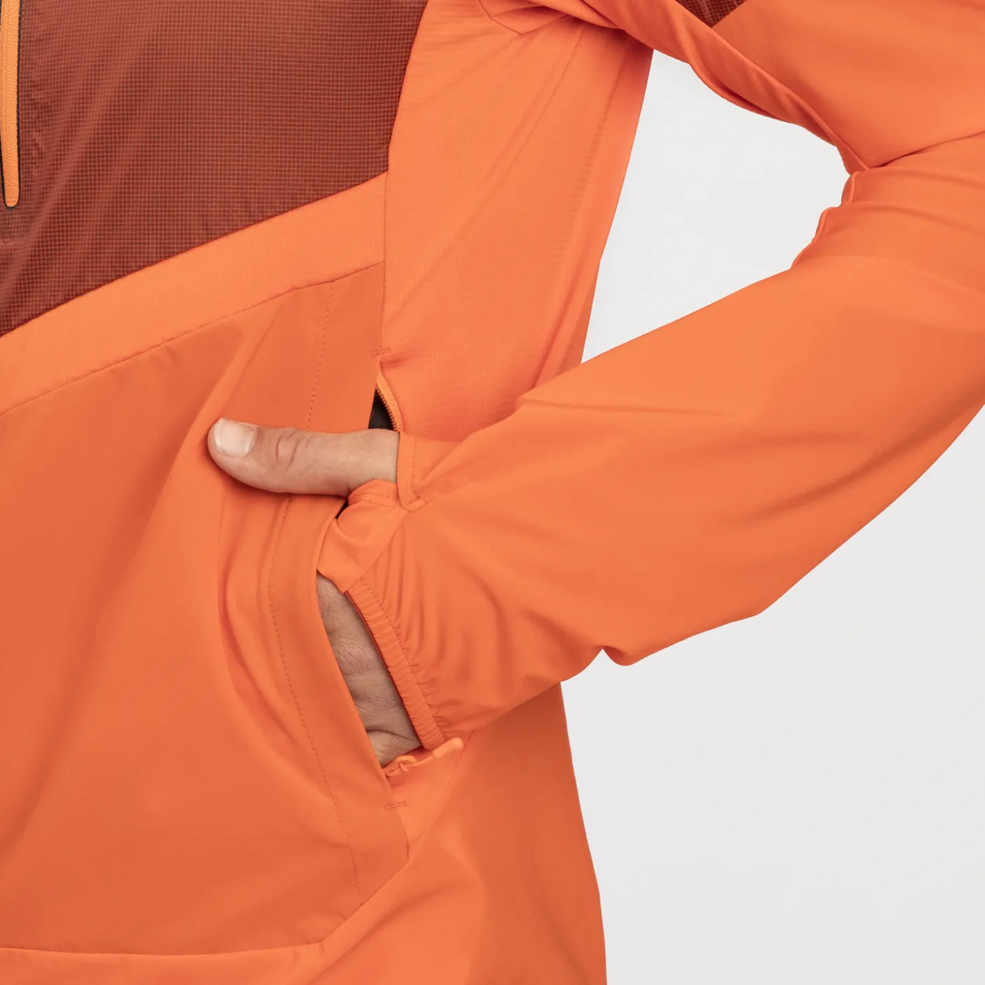SPITZE HYBRID JACKET